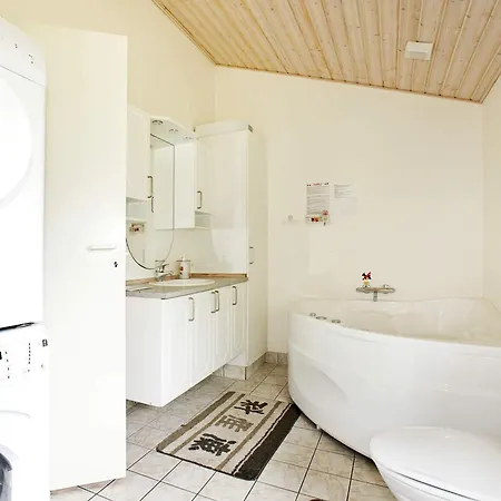 Feriehus 5 Star In Hadsund Øster Hurup